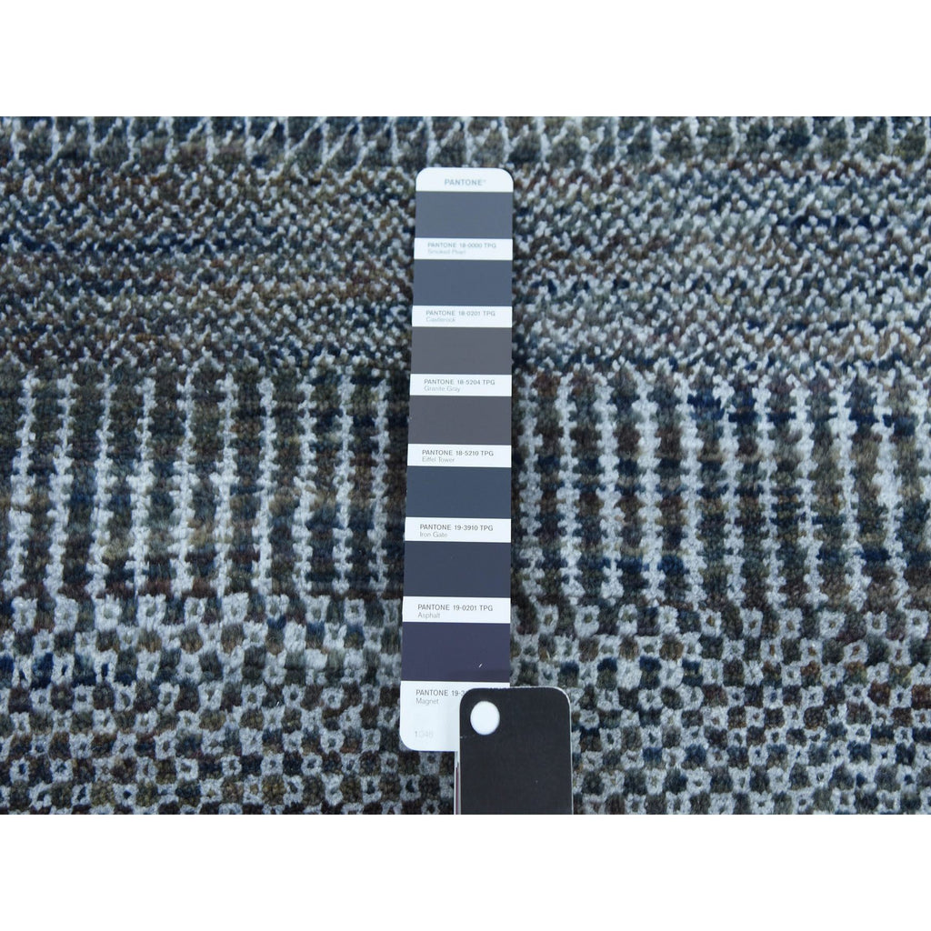 R79136%20005