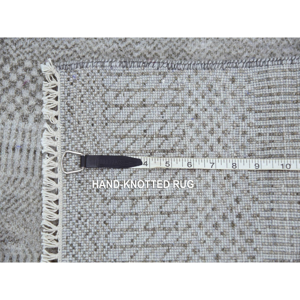R79137%20008