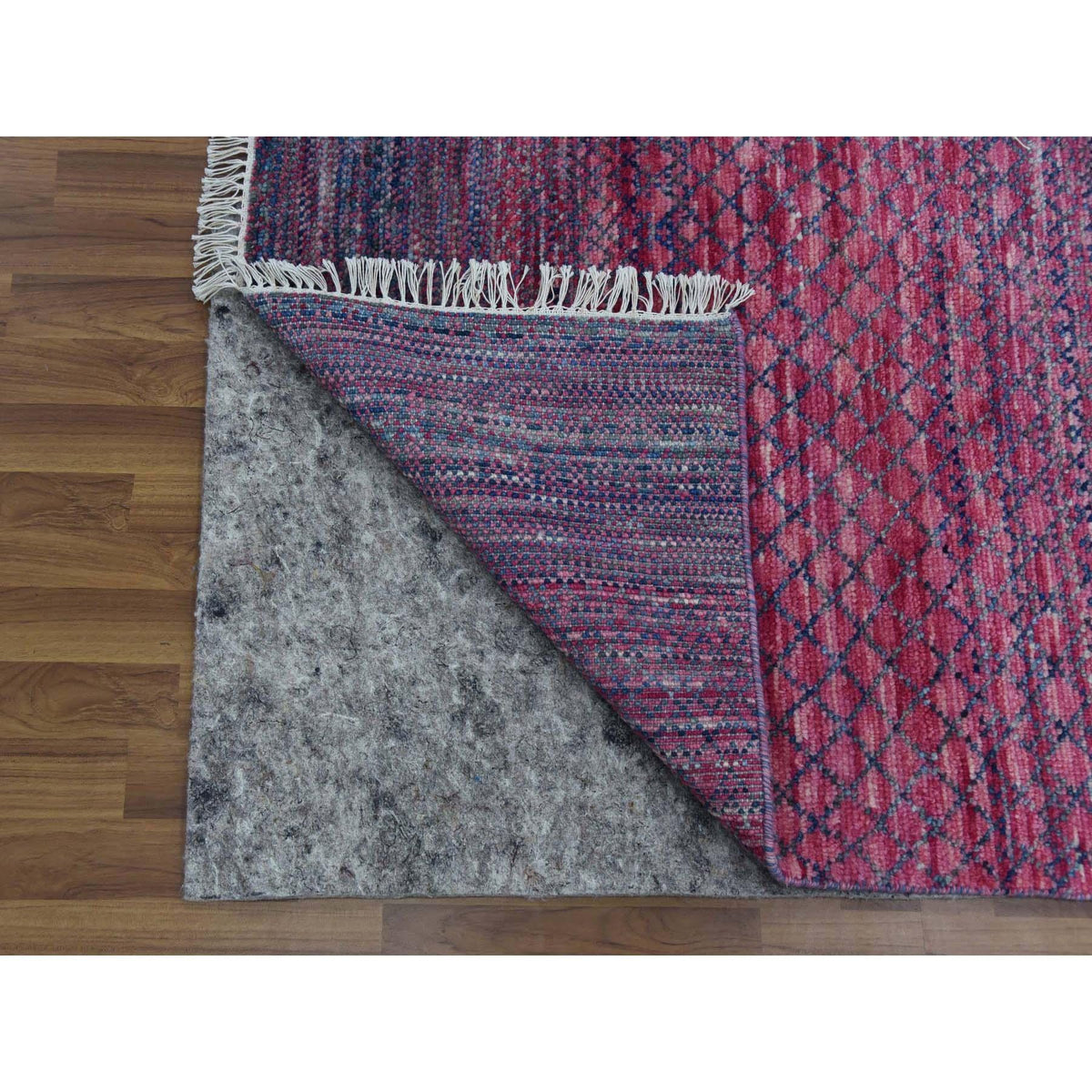 R79198%20005