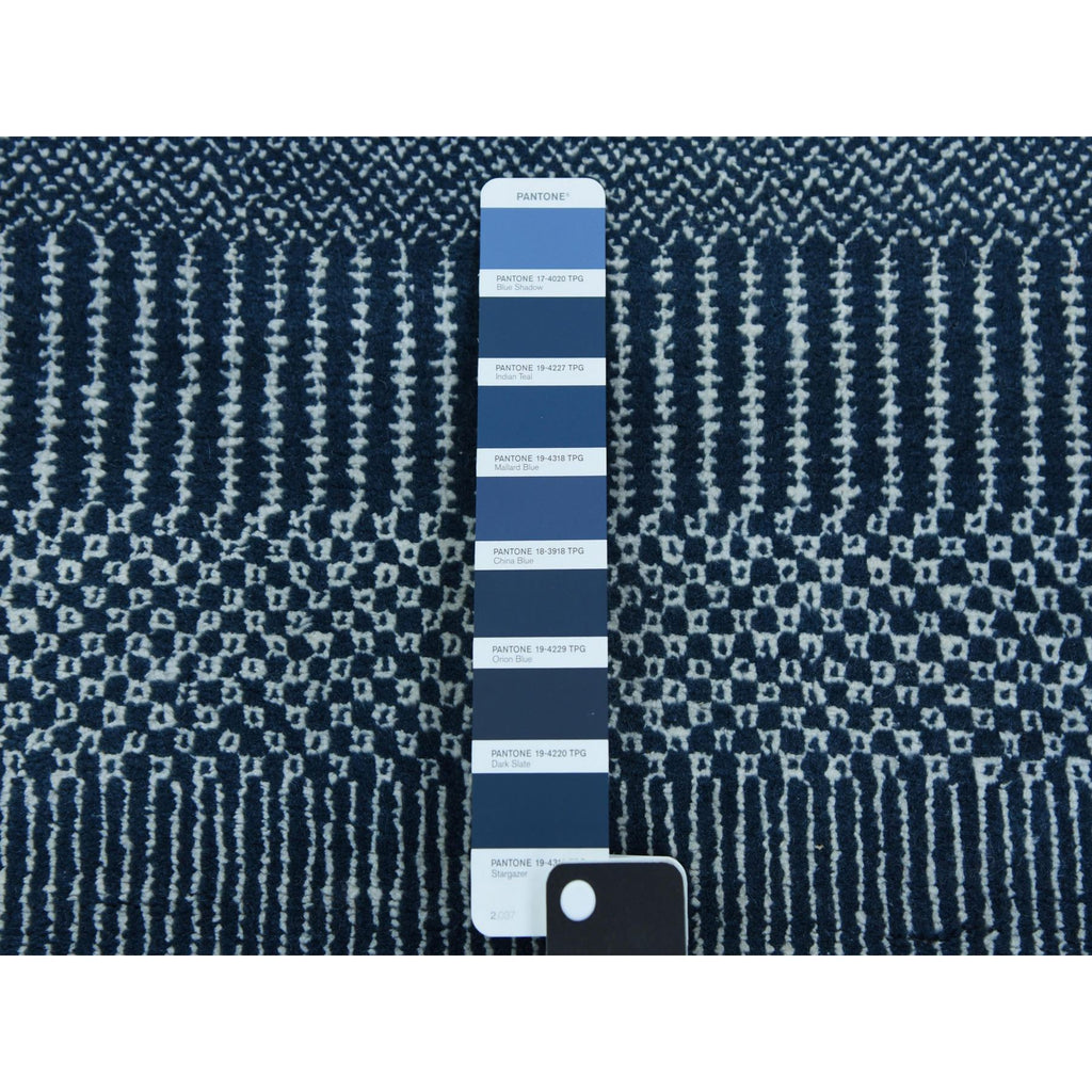 R79242%20005
