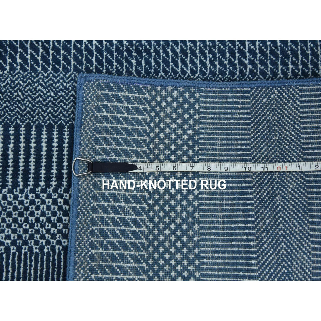 R79242%20008