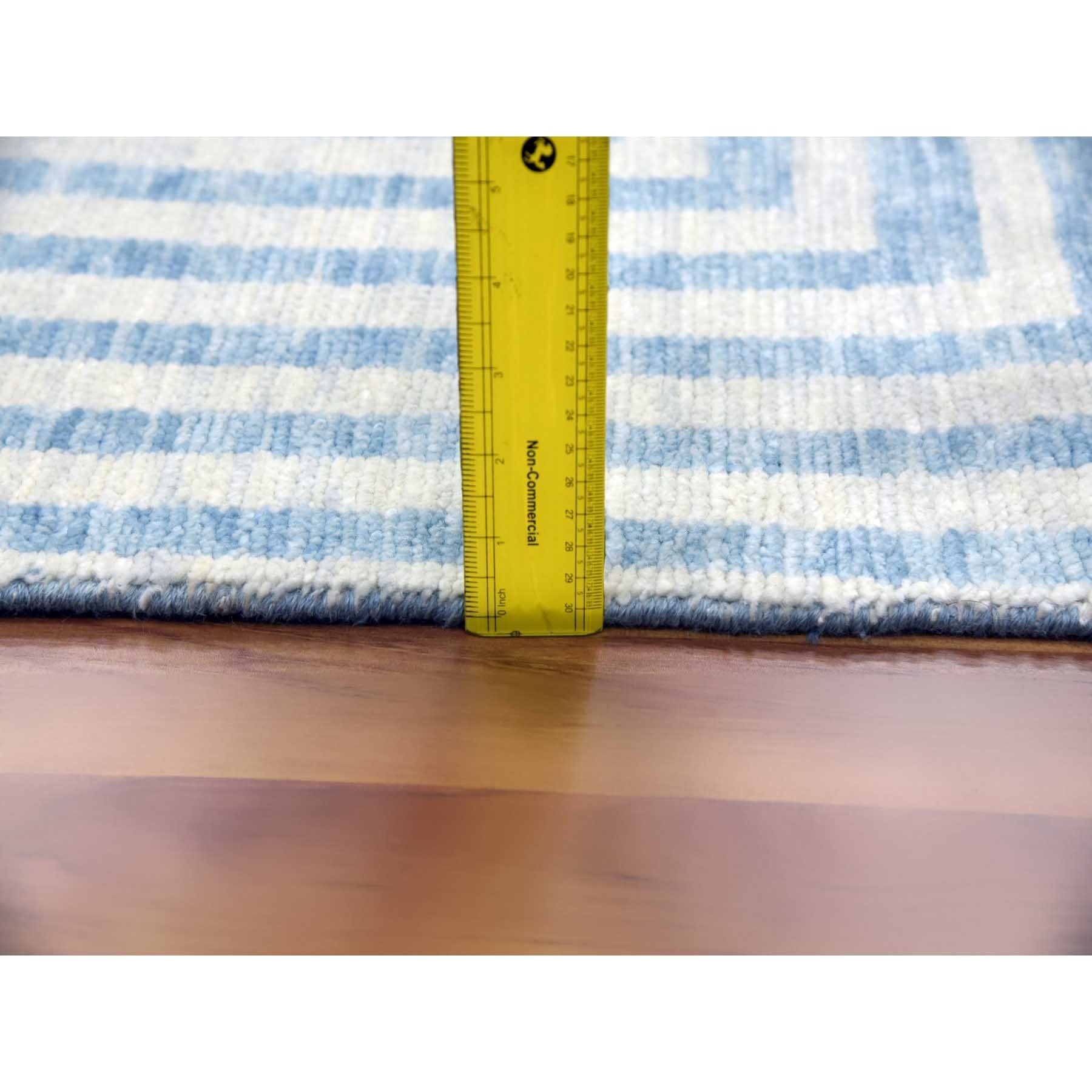 R79293%20011