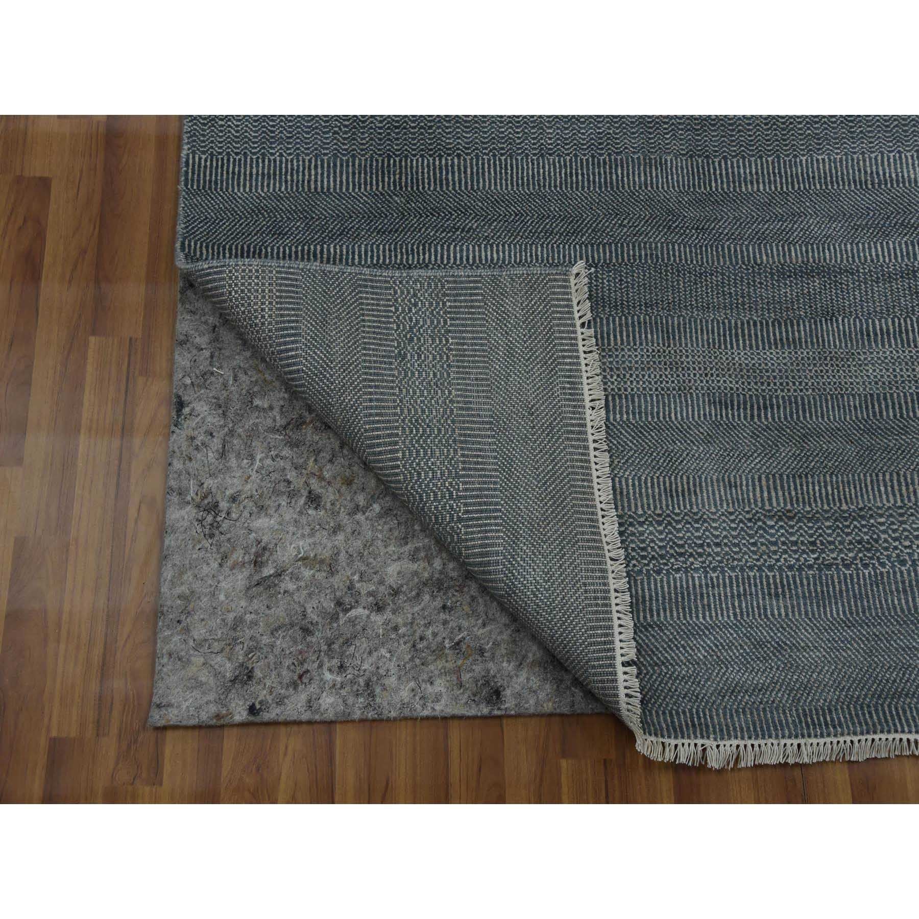 R79337%20004