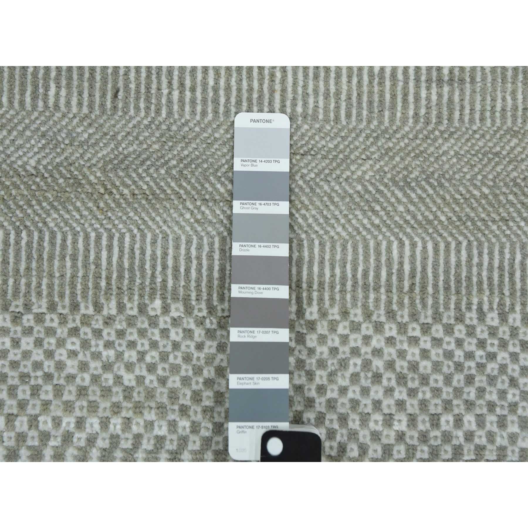 R79353%20005