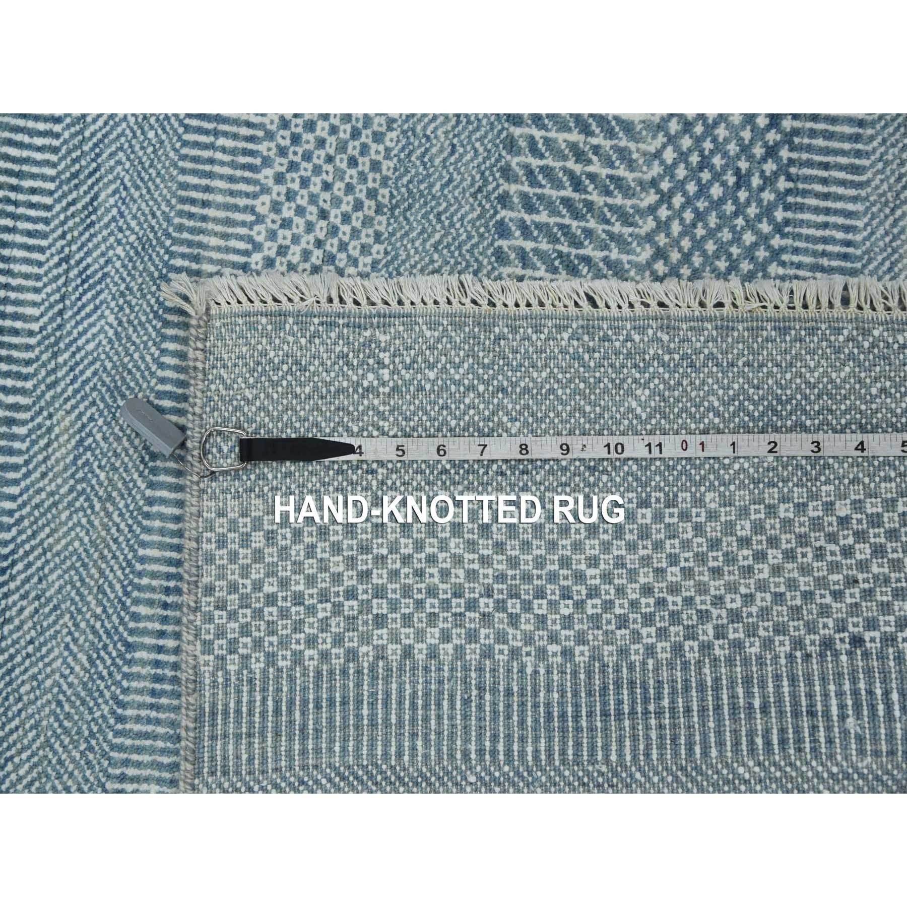 R79364%20012