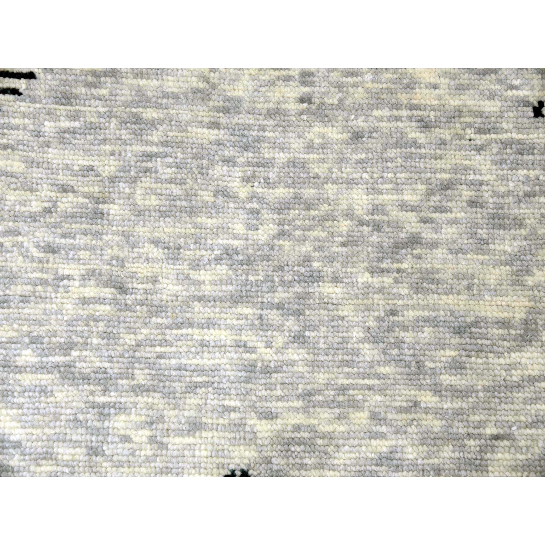 R79399%20009