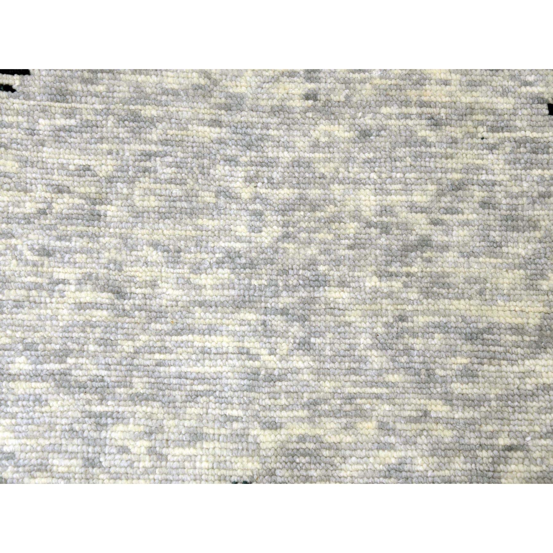 R79401%20009