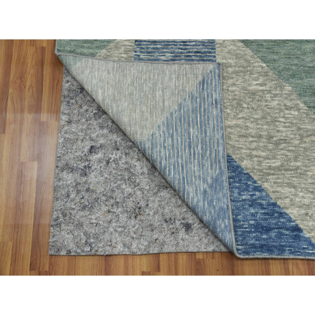 R79418%20005