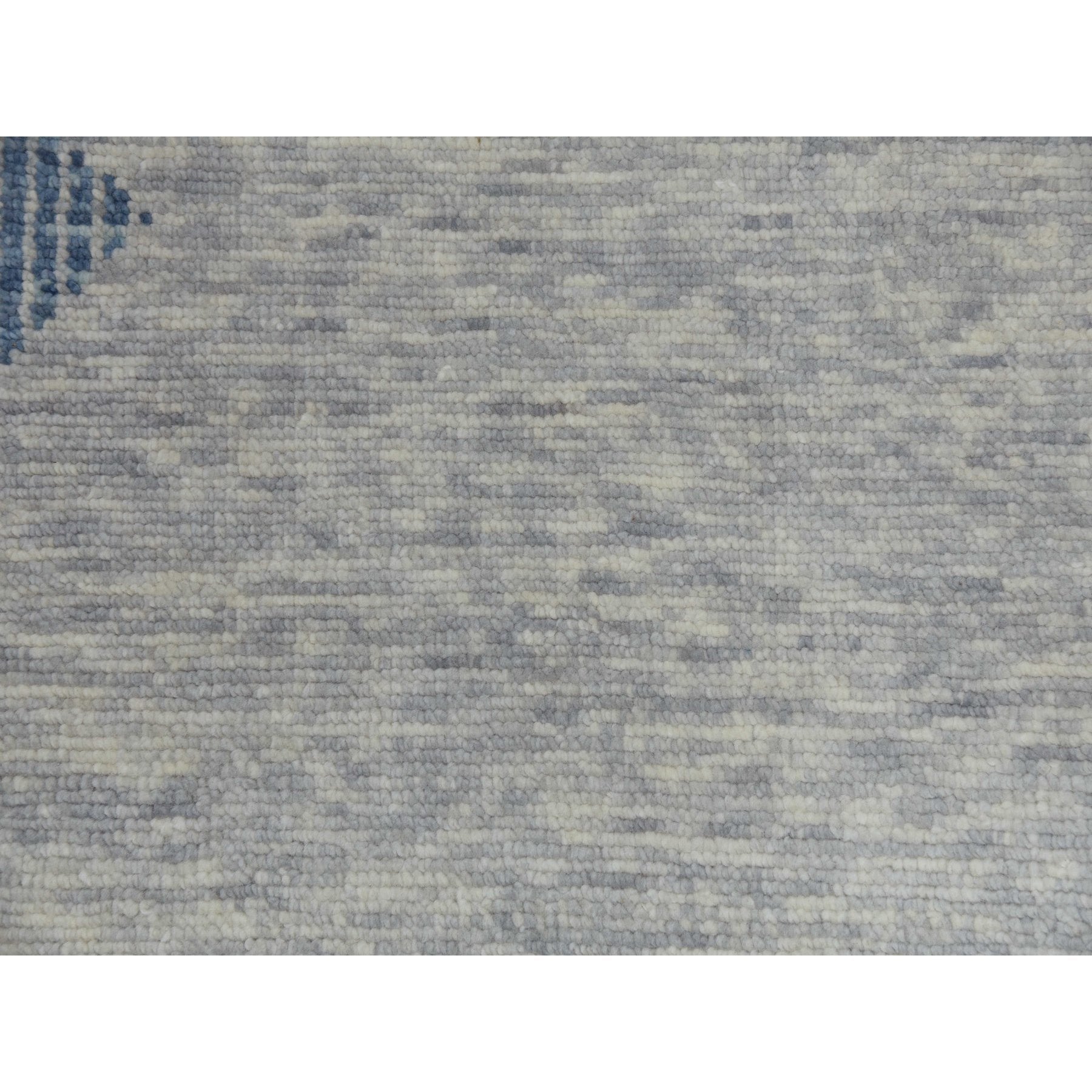 R79420%20009