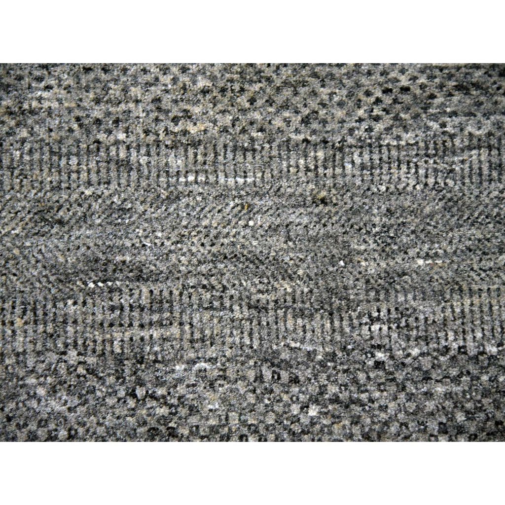 R79451%20009