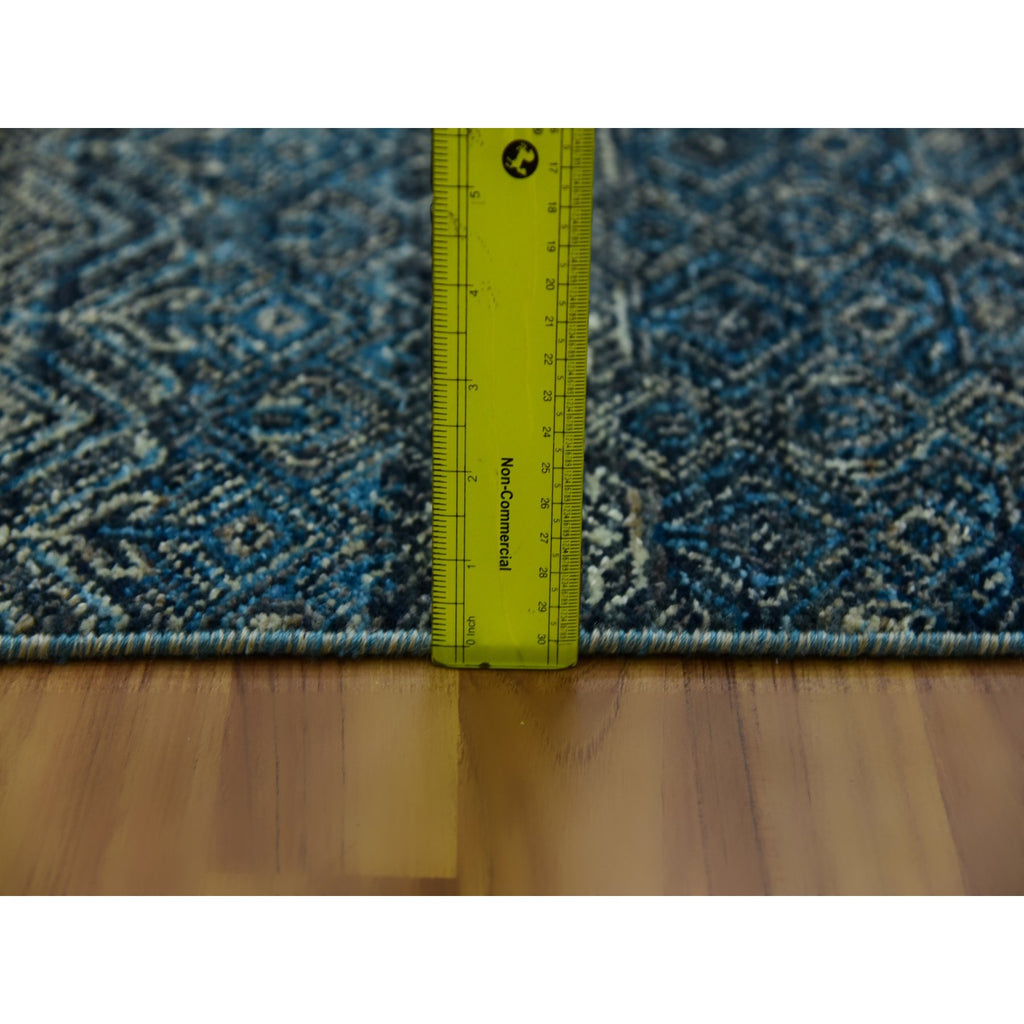 R79499%20007