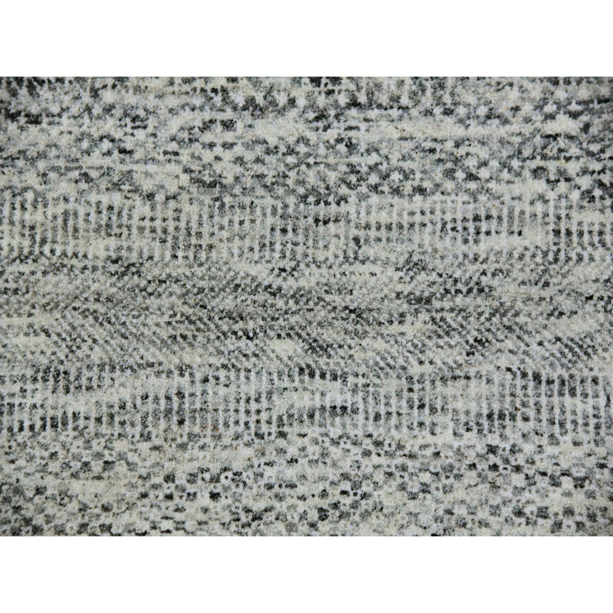 R79512%20009