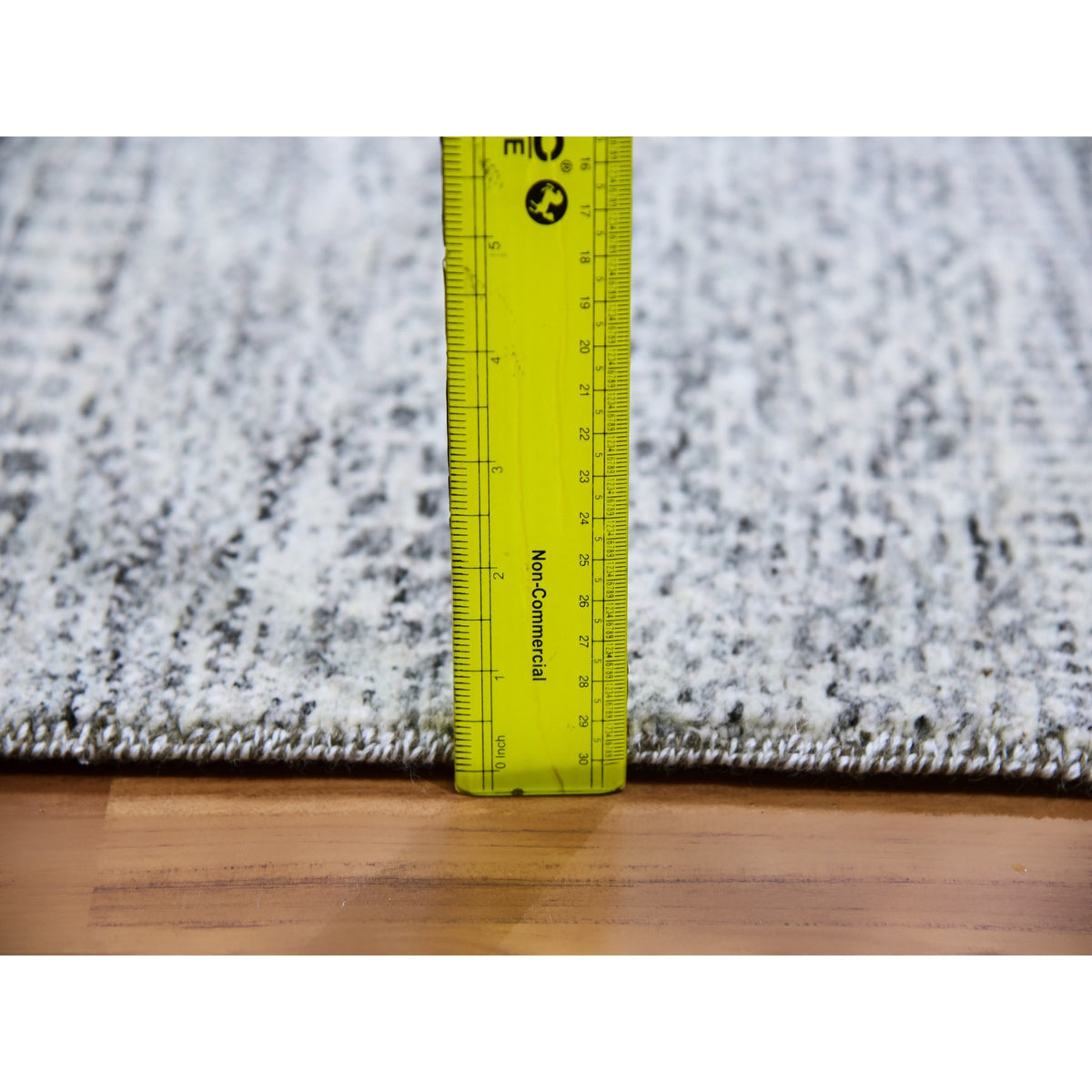 R79518%20007
