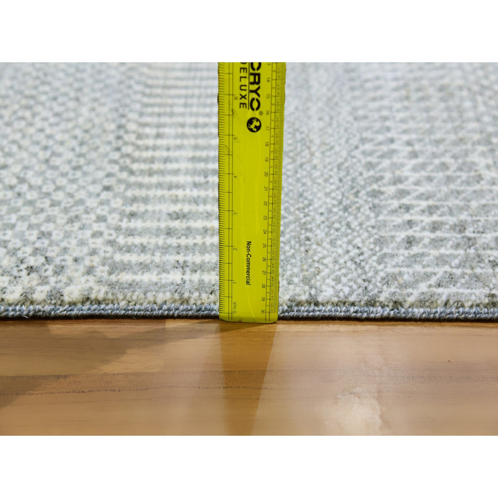 R79541%20011