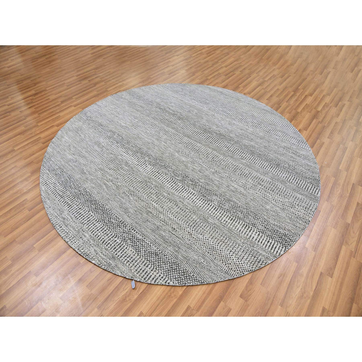 R79564%20004