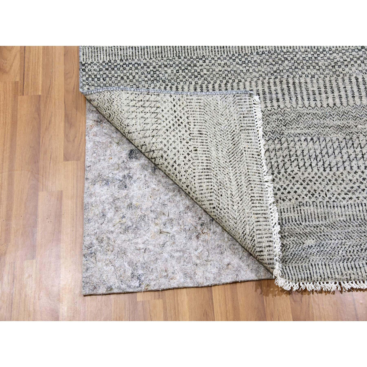 R79568%20004