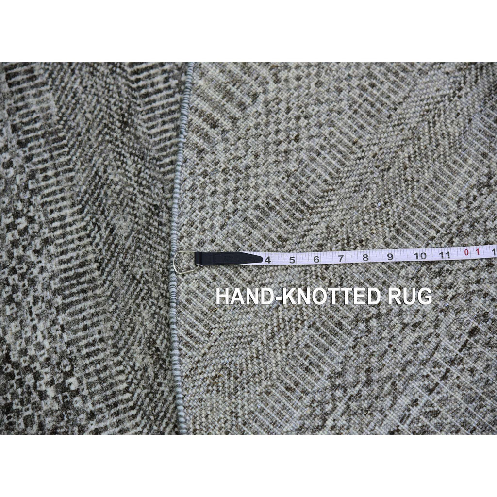 R79592%20012