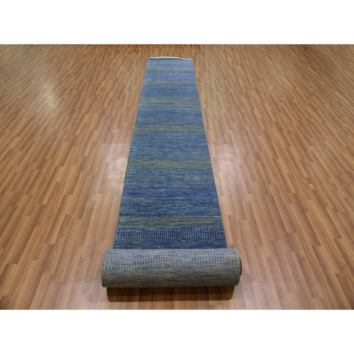 R79618%20003