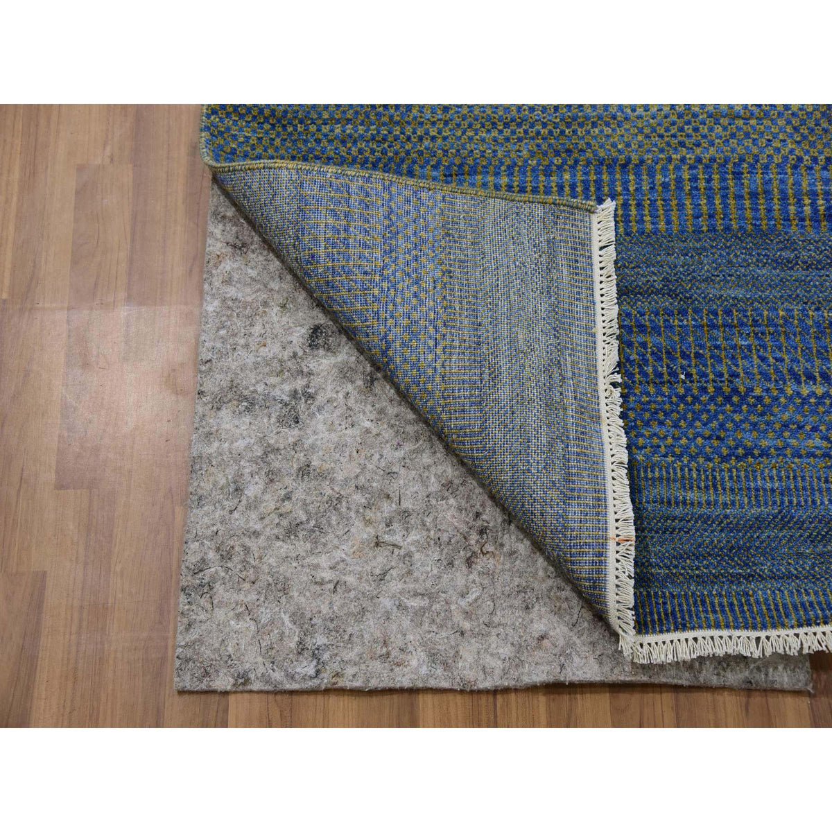 R79618%20004