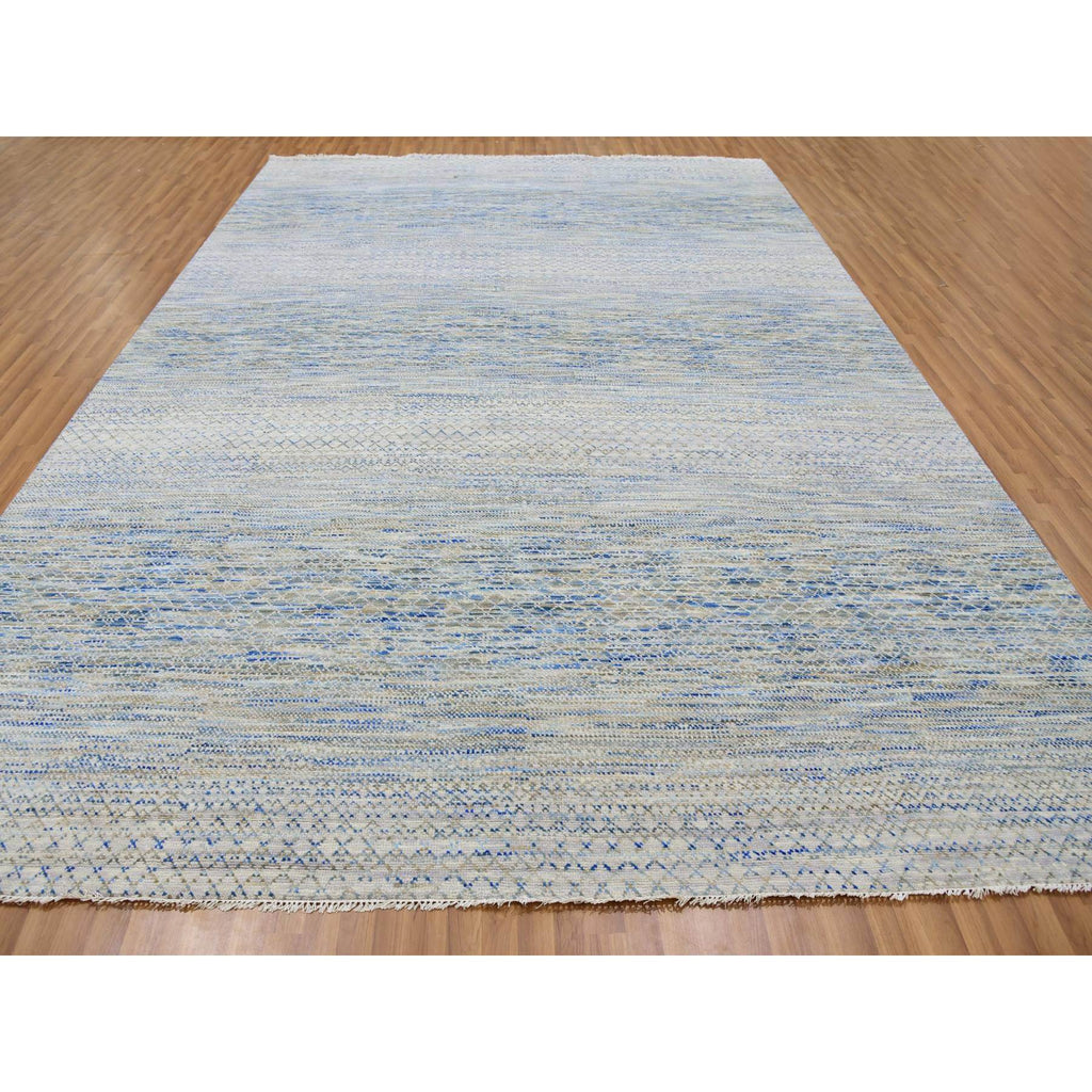 R79647%20003