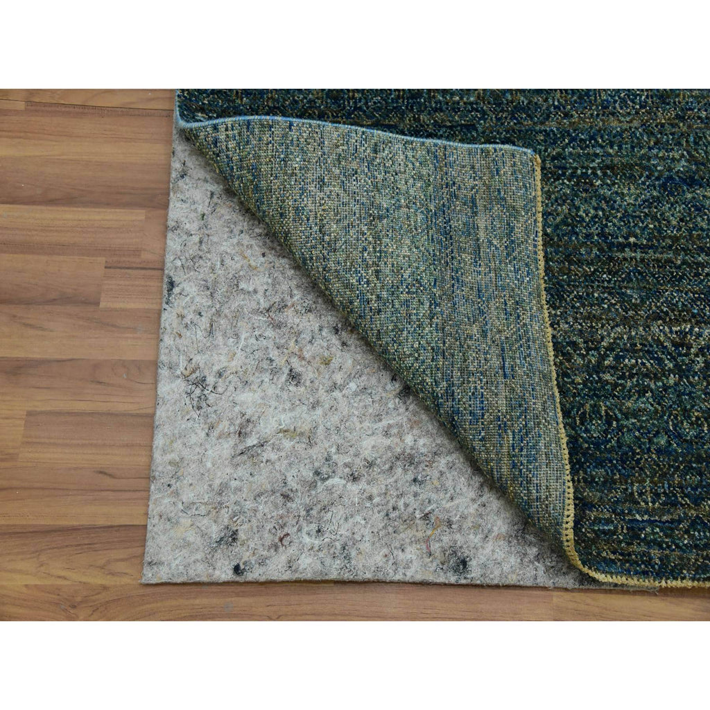 R79667%20004