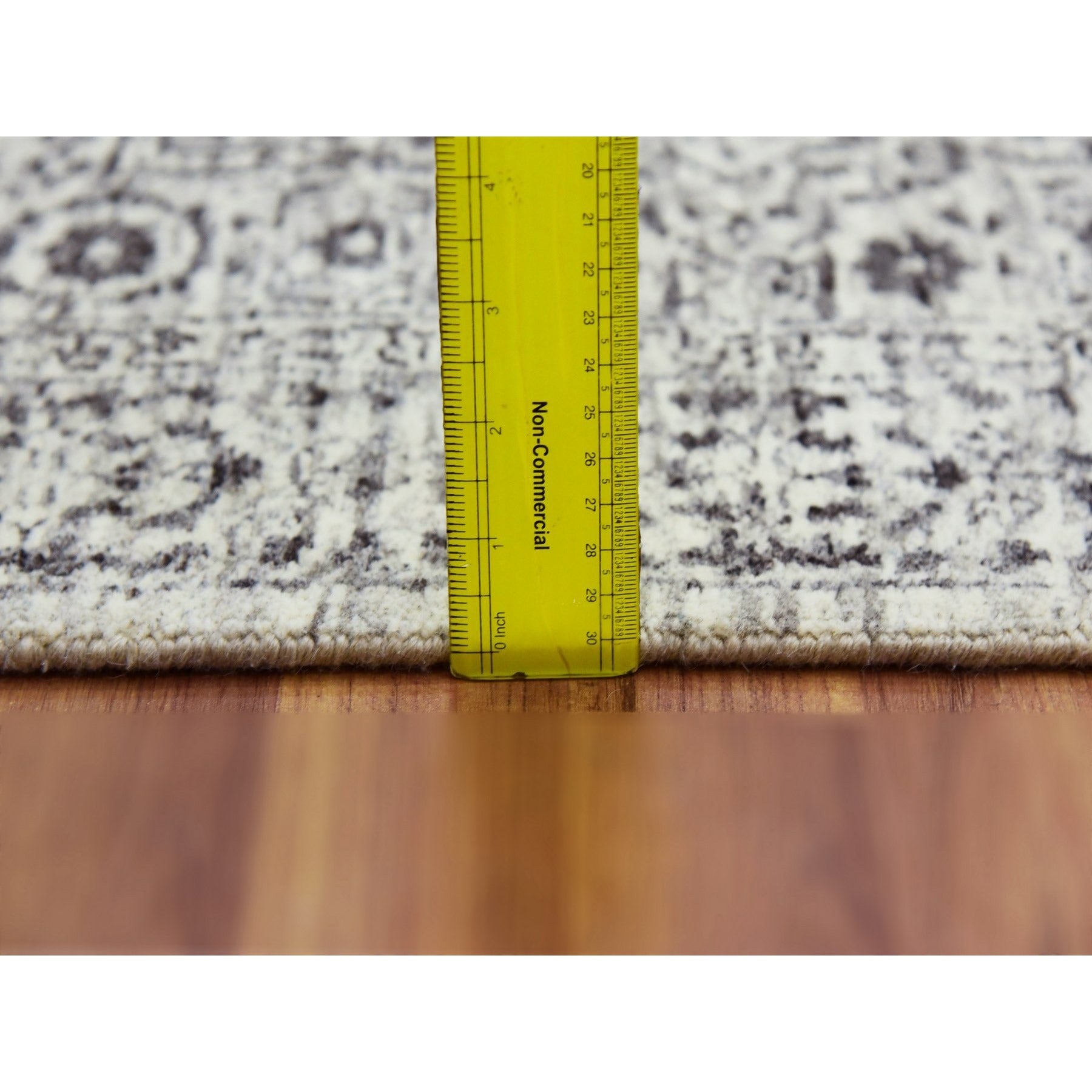 R79687%20007
