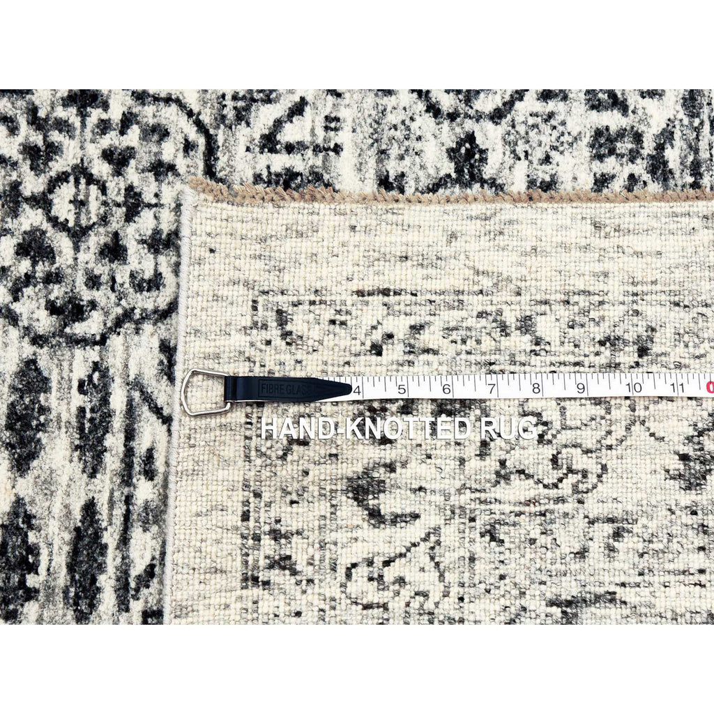 R79687%20008