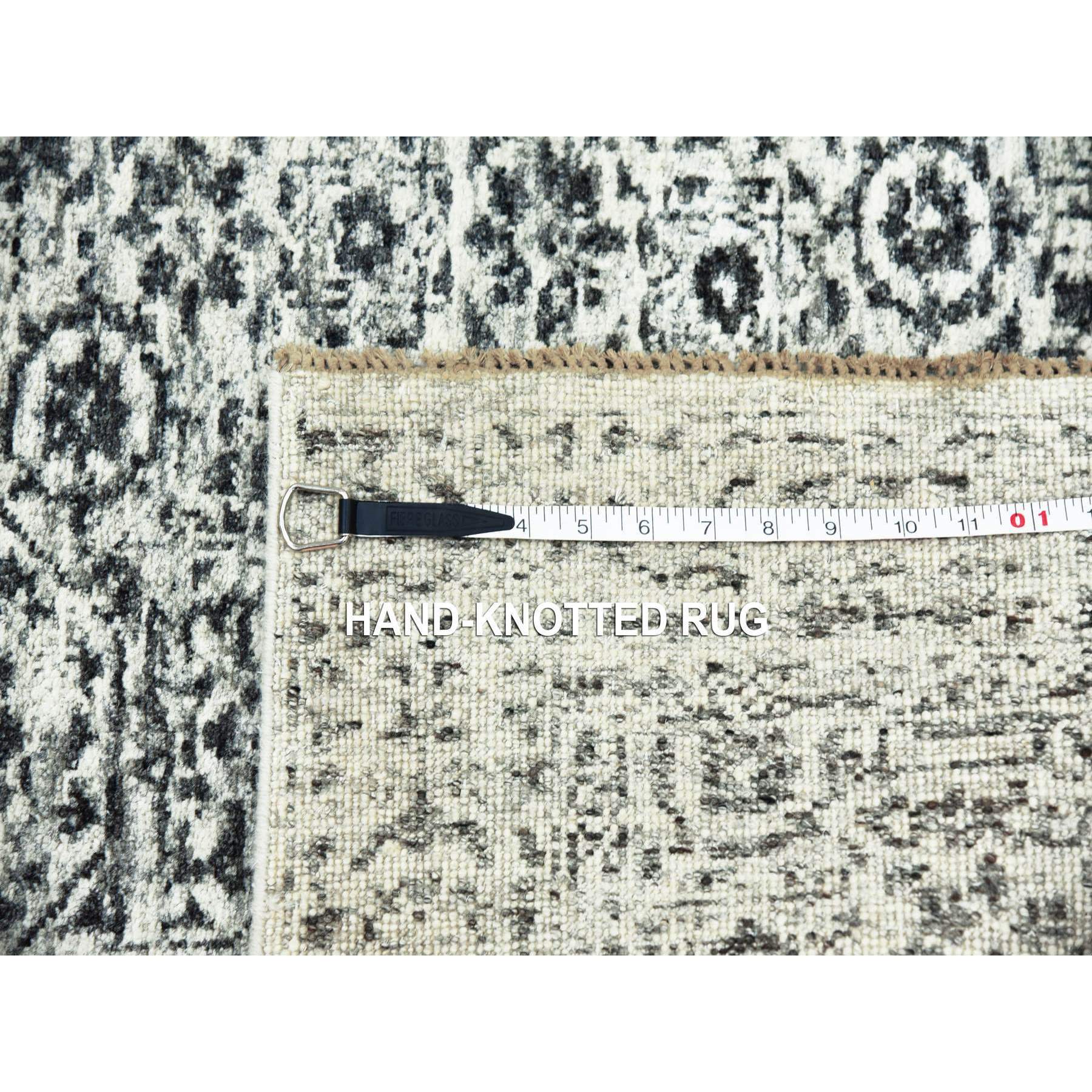 R79690%20008
