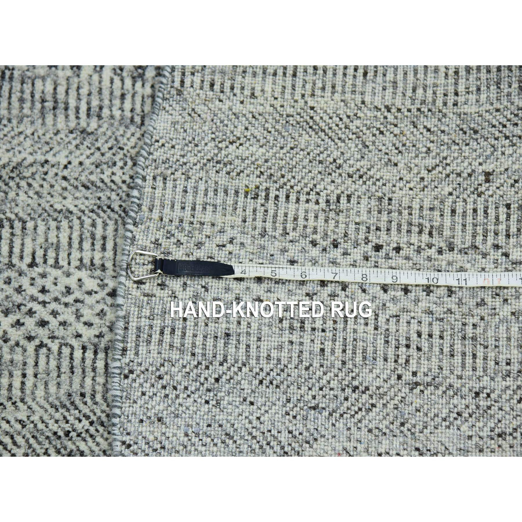 R79696%20008
