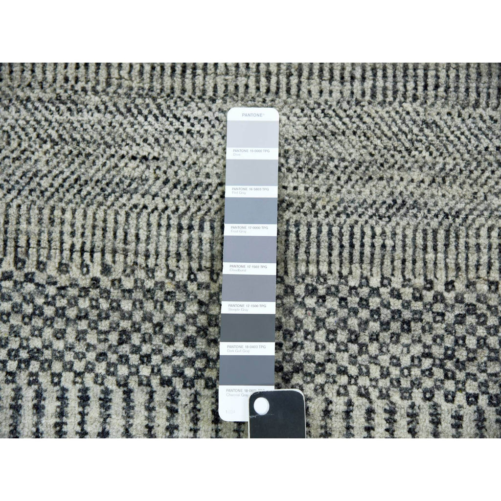 R79697%20005