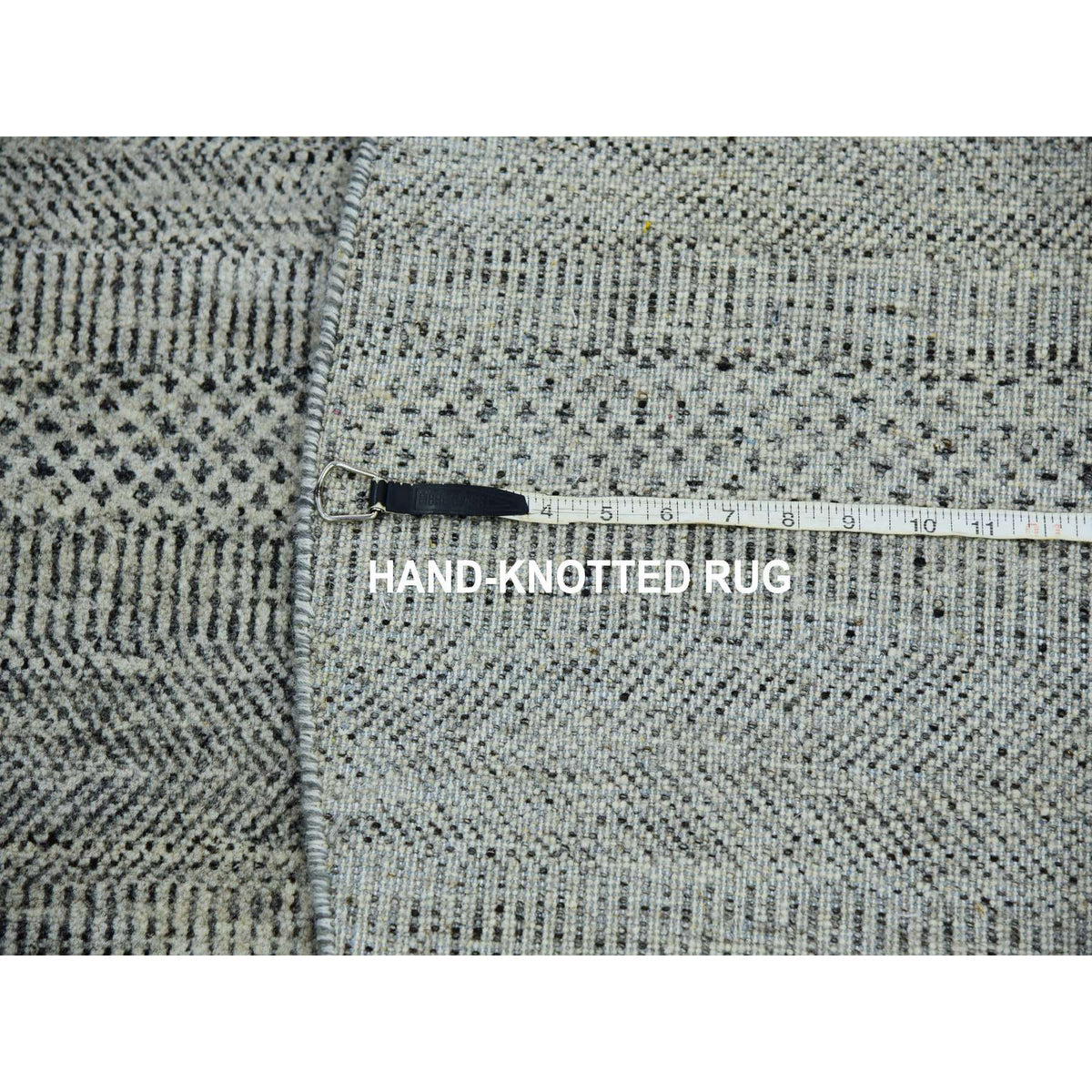 R79697%20008