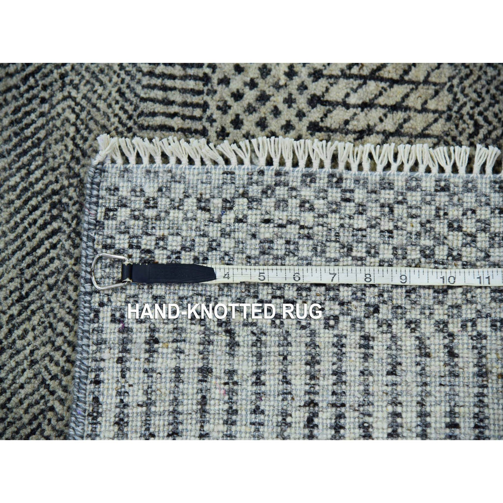 R79701%20008