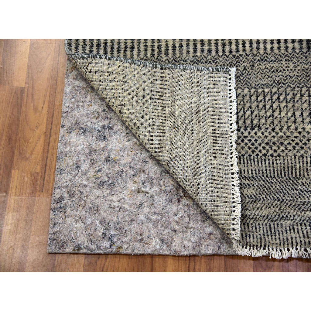 R79708%20004