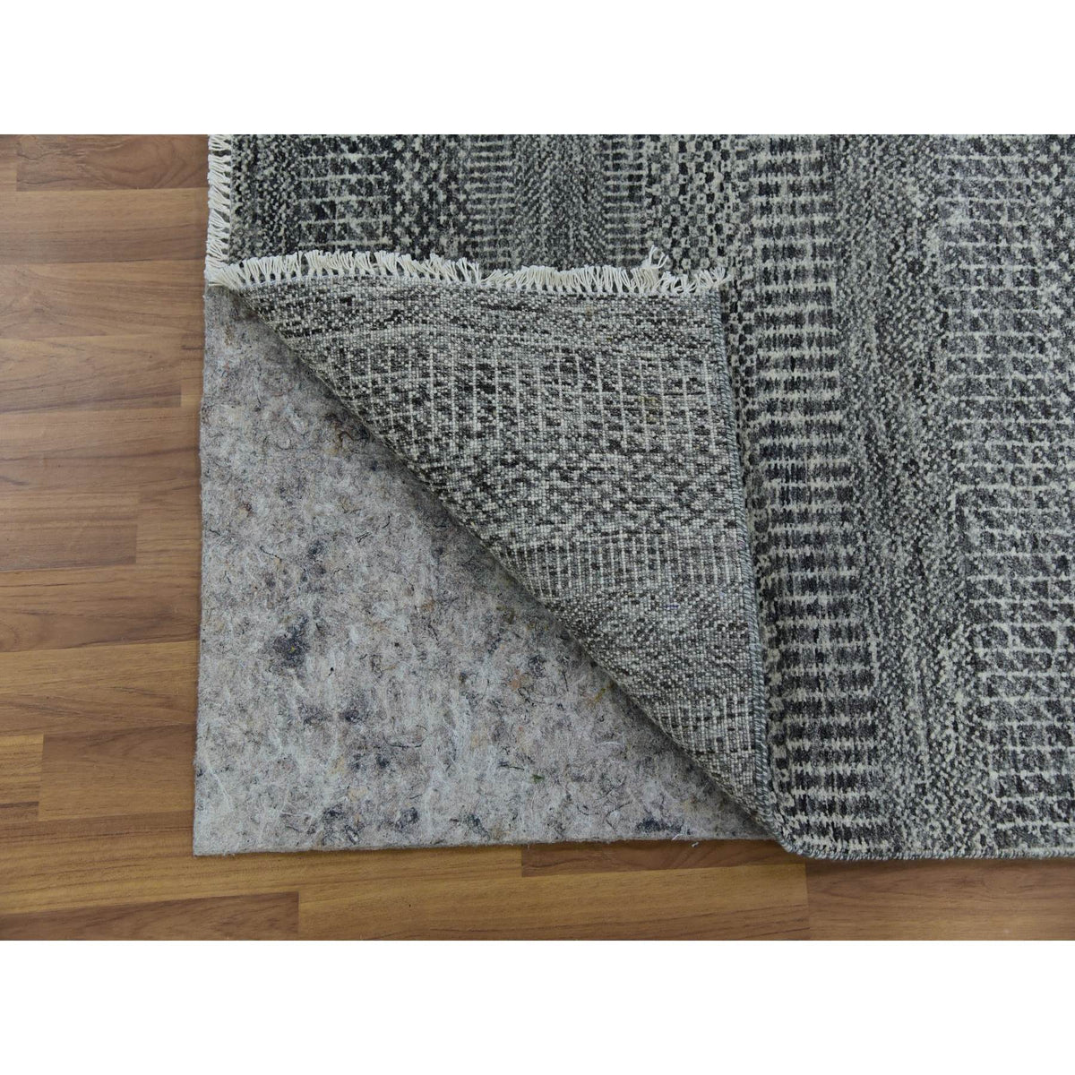 R79732%20004