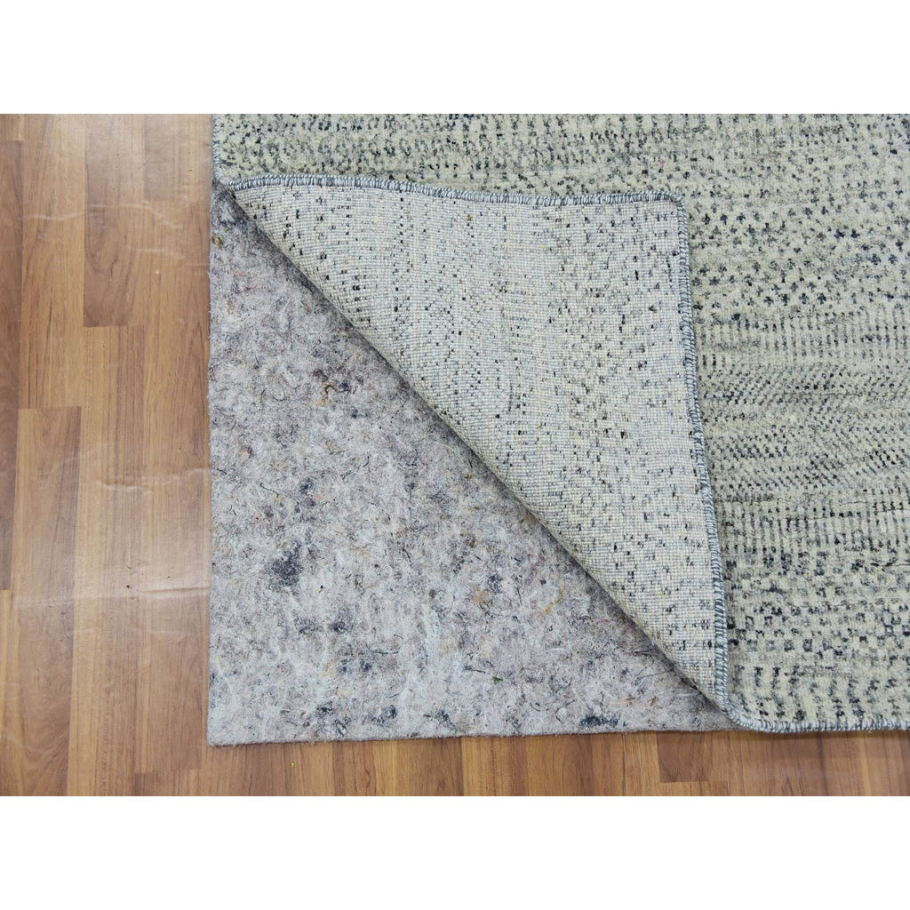 R79747%20004