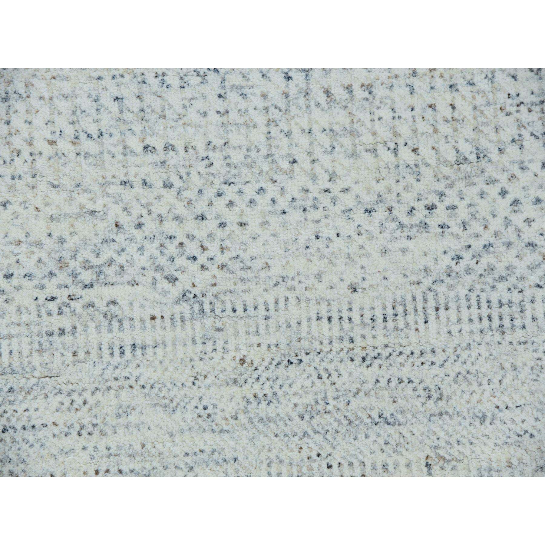 R79781%20009