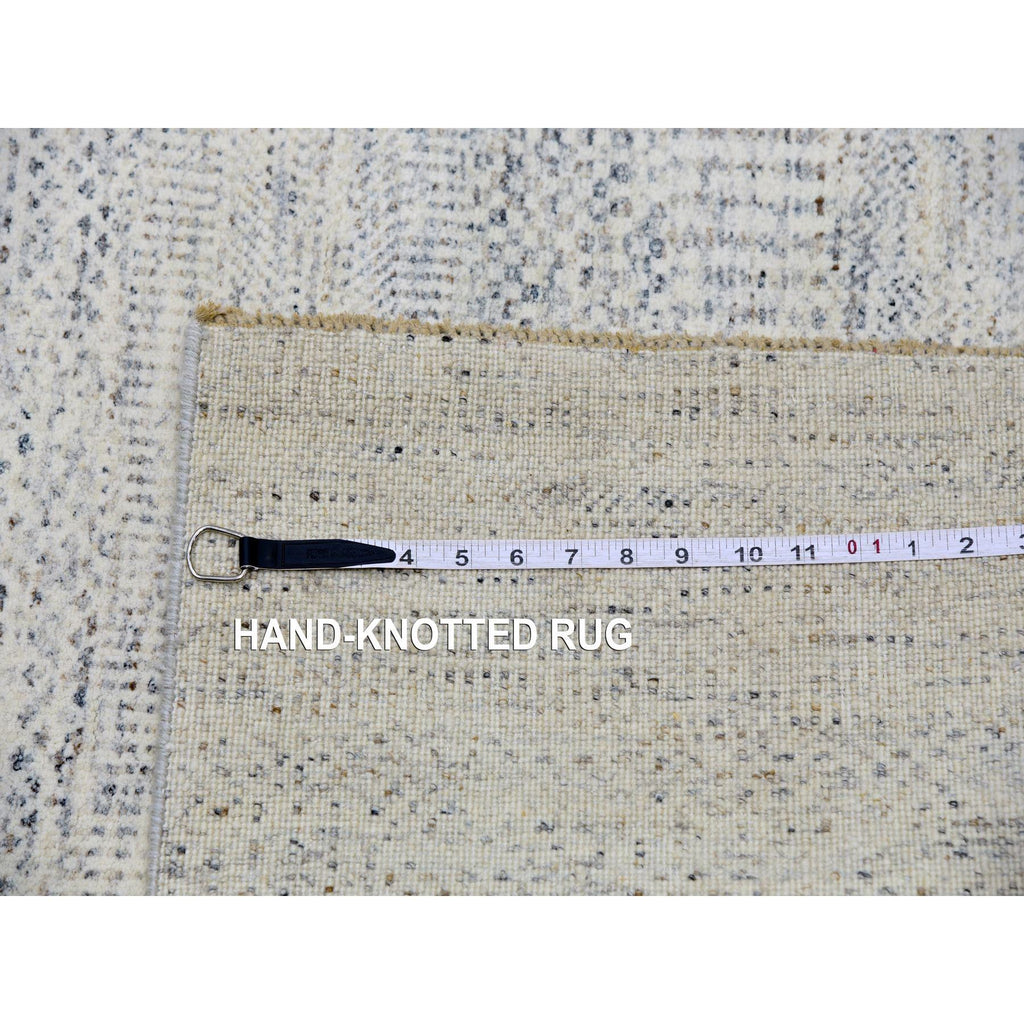 R79781%20012