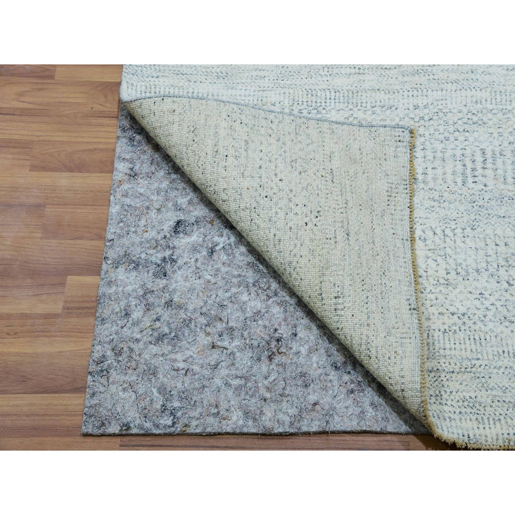 R79828%20004