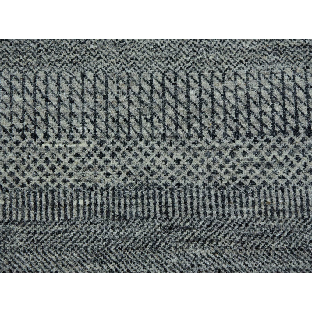 R79868%20009