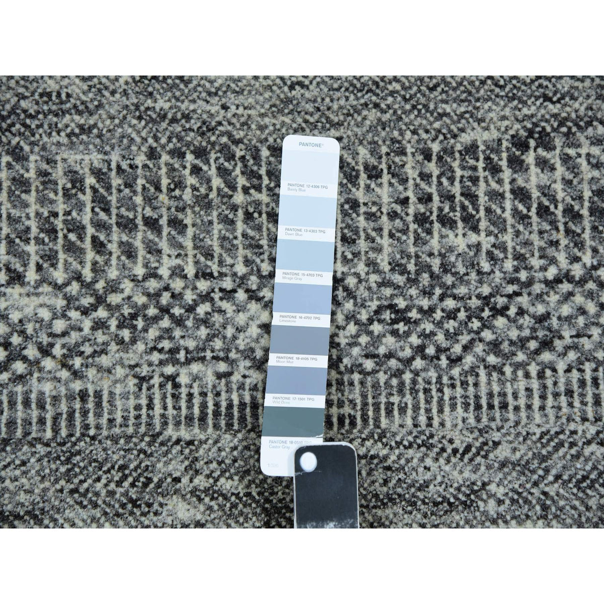 R79877%20008