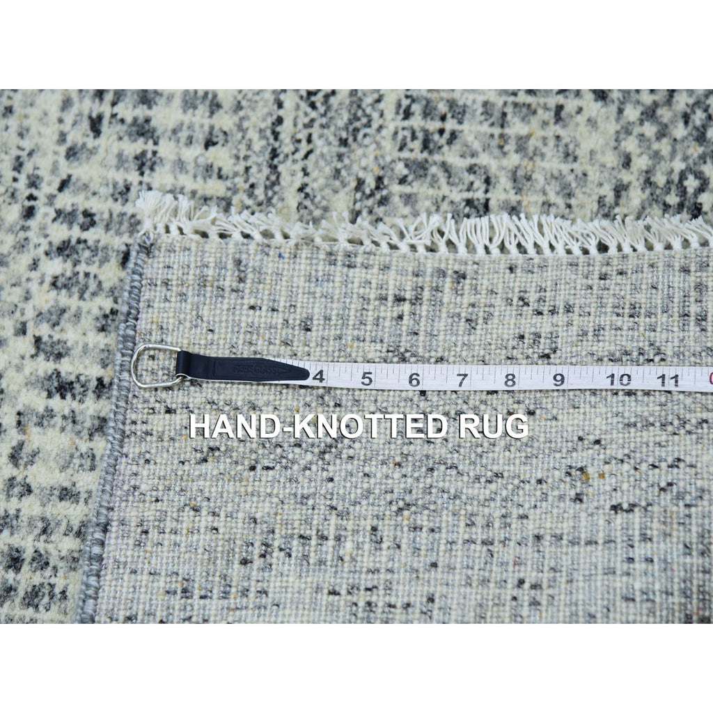 R79880%20007