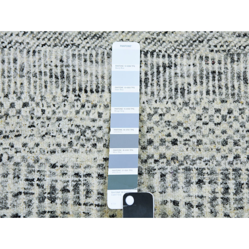 R79882%20005