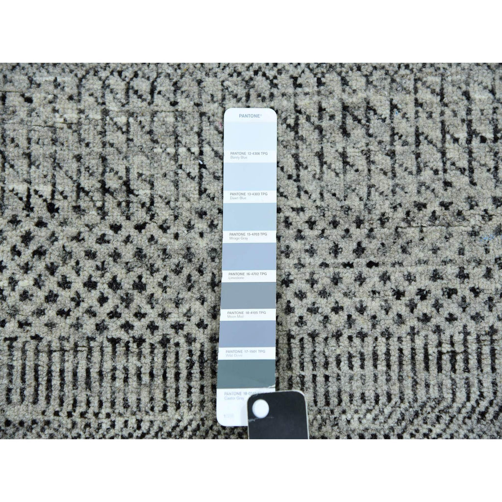 R79885%20005