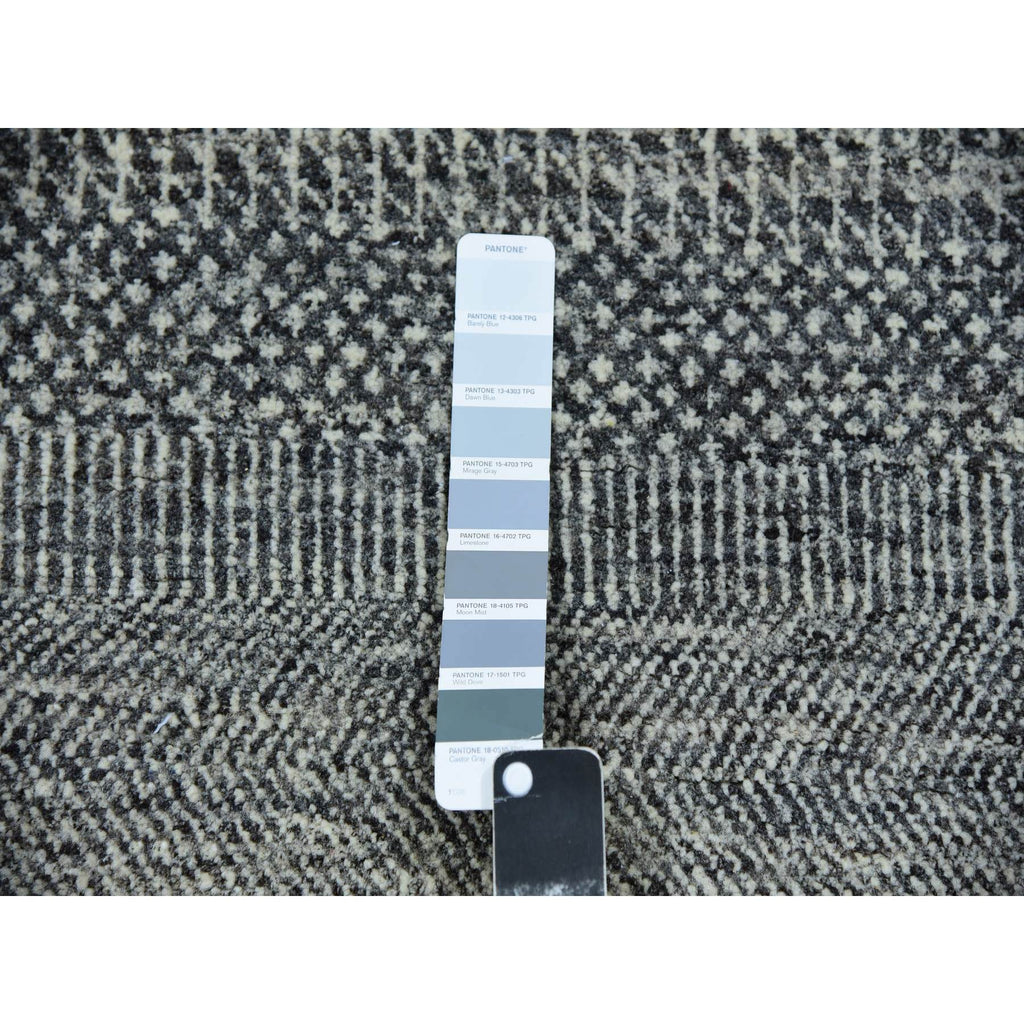 R79889%20005