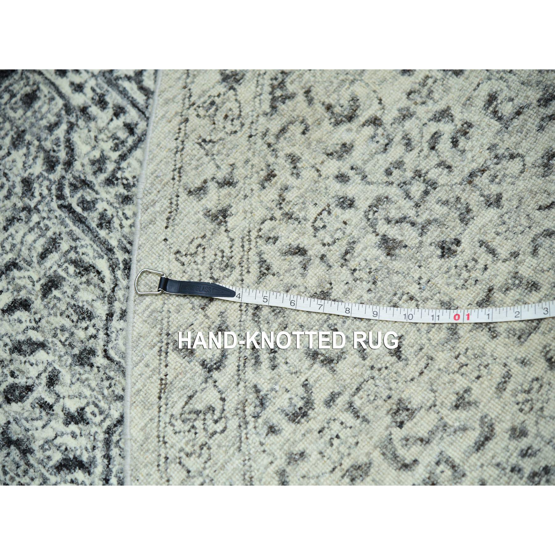 R79986%20012