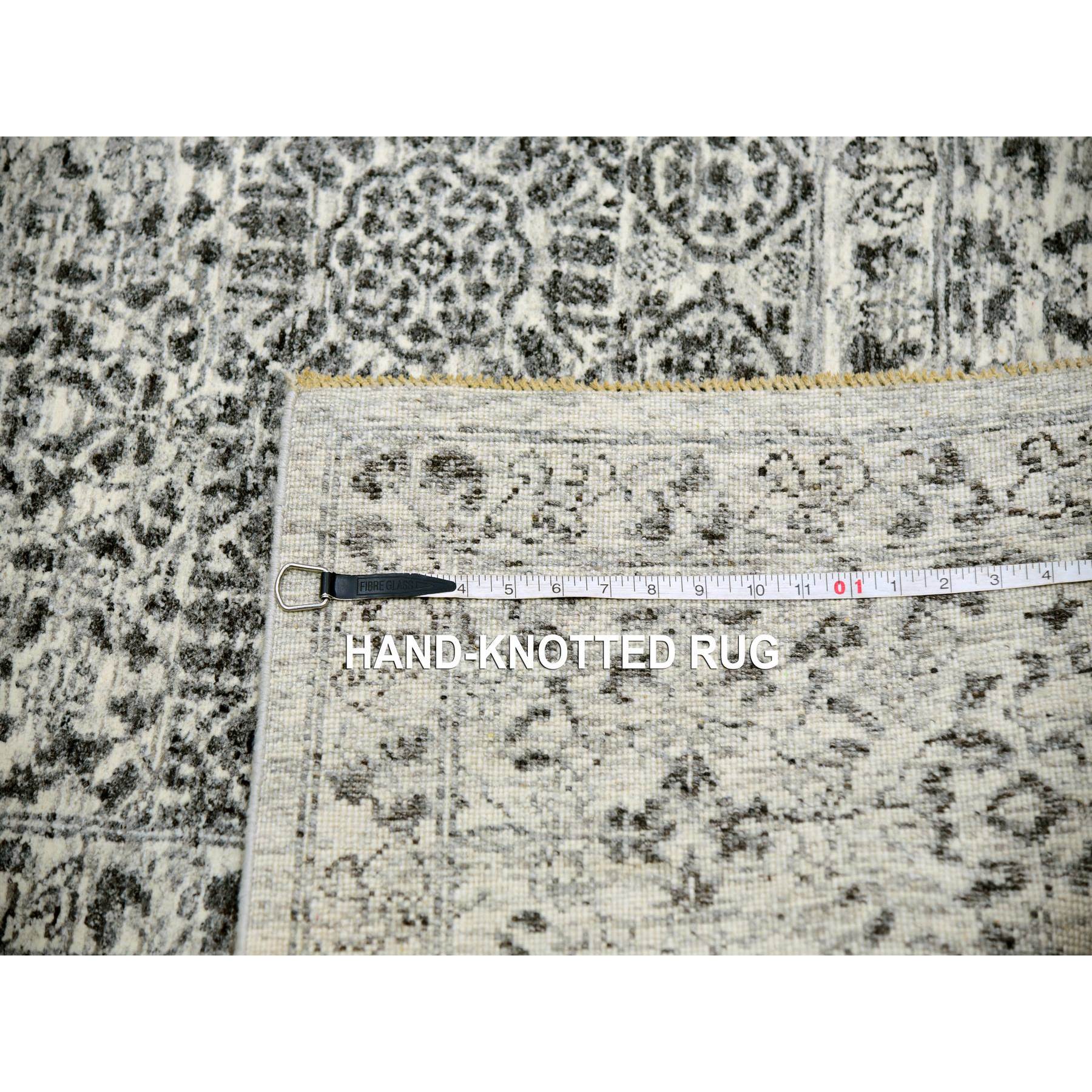 R79987%20012