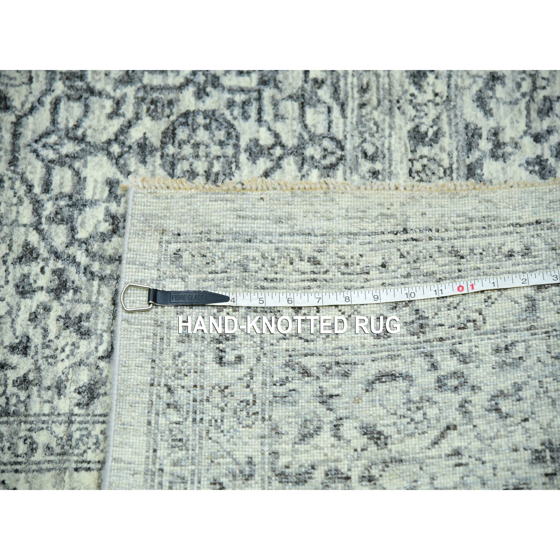 R79988%20012
