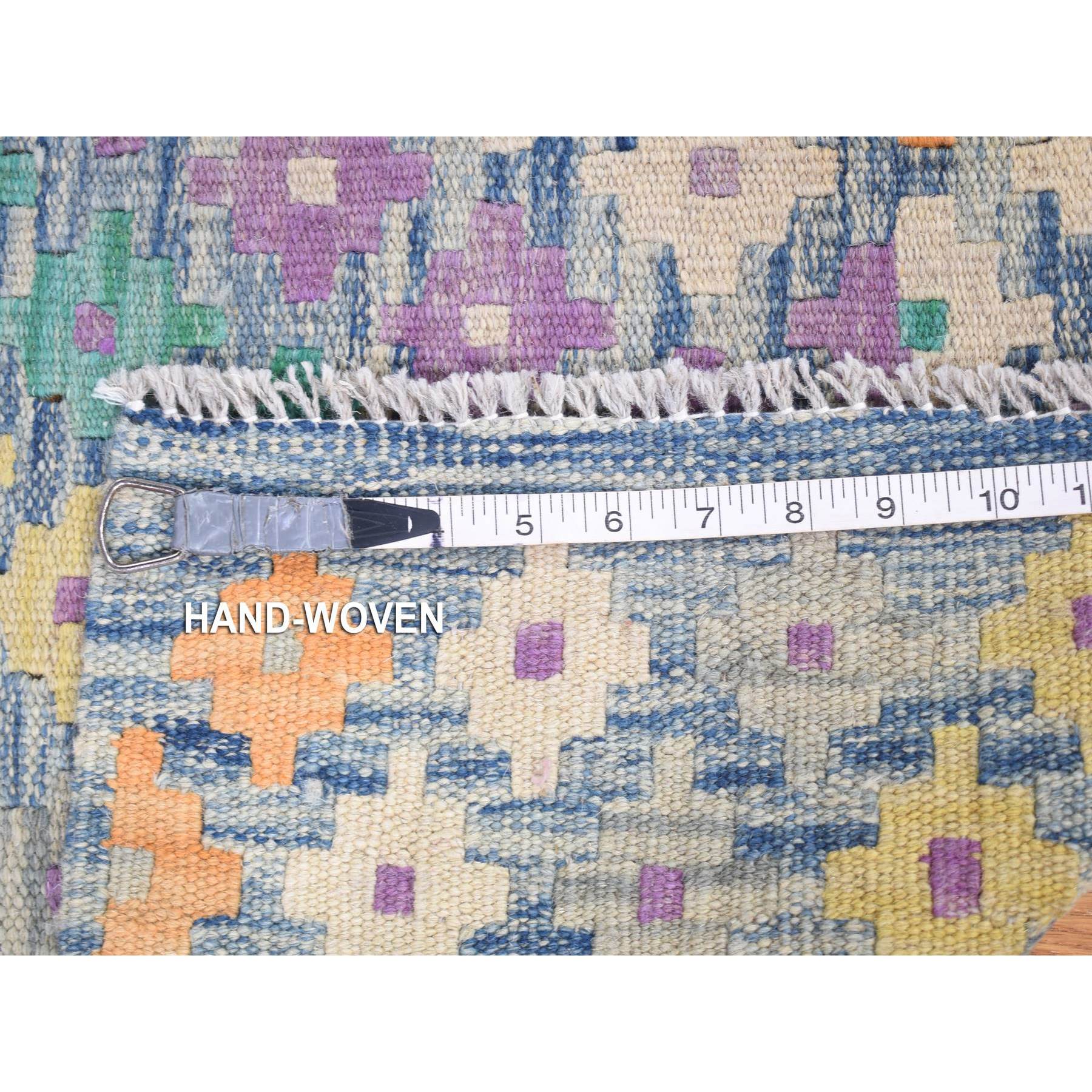 R80085%20010