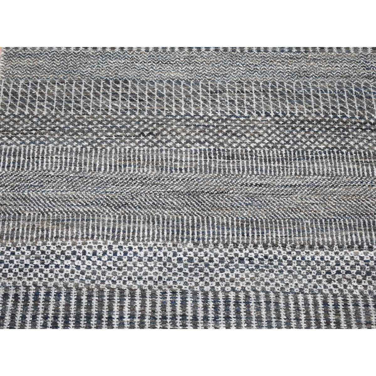 R80164%20003