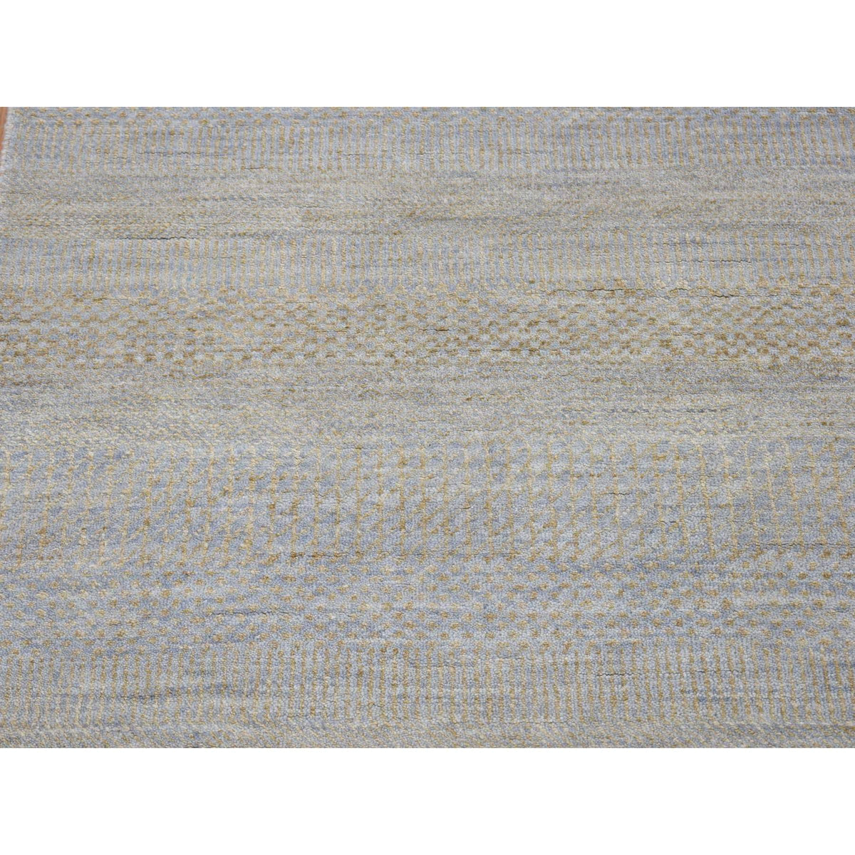 R80167%20003